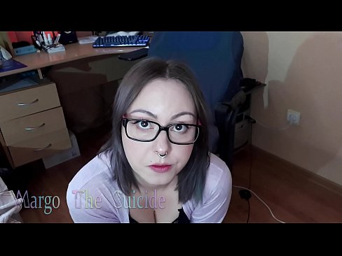 ❤️ Suíonn Cailín Sexy le Gloiní Dildo go domhain ar an gCeamara ️ Porn ag ga.it-com.top ❌